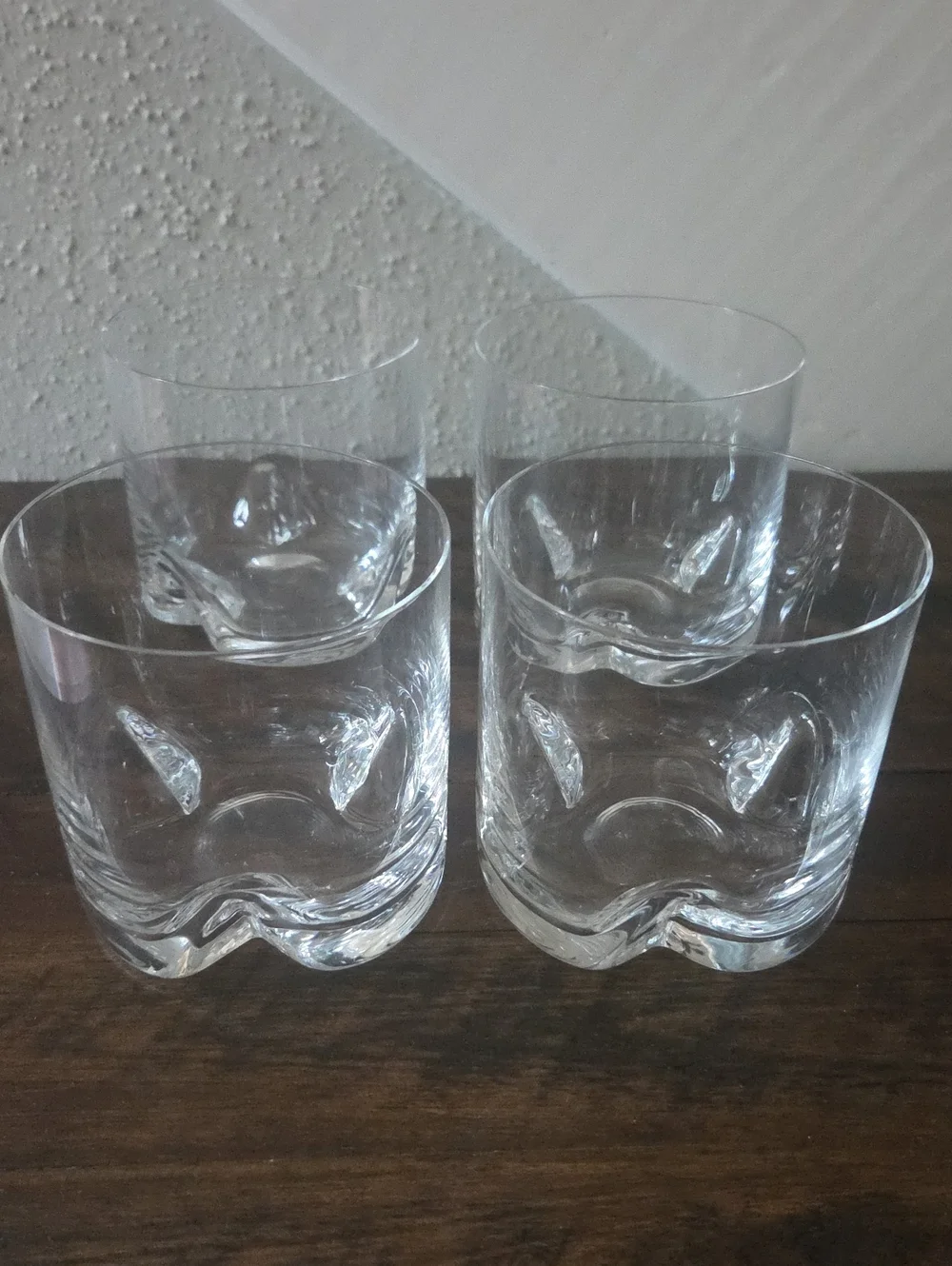 4 Beautiful Glasses In Excellent Condition! Hi Ball, Juice, Water